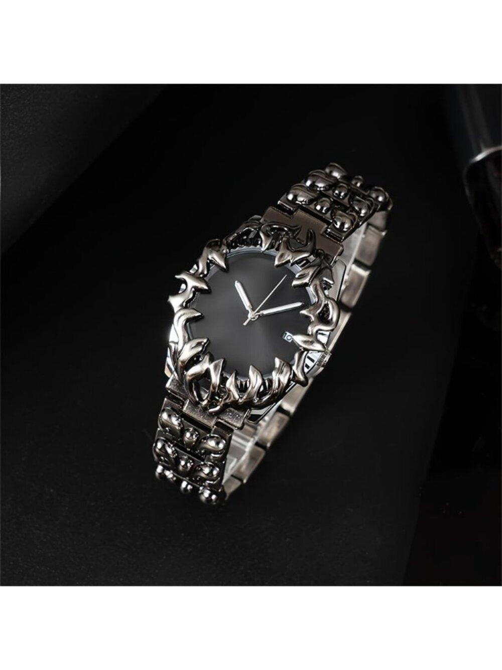 Men's Black Claw Shape Table Alabaster Round Dial Retro Y2K Unique Shaped Watch - Picture 2 of 2